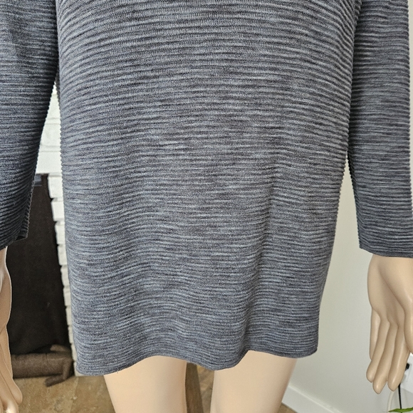 Aritzia Wilfred Gray Long Sleeve Sweater Top - Picture 3 of 12